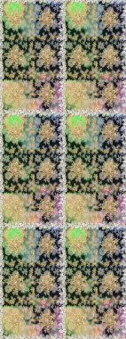 Klasik raster sarısı, kusursuz desen. Çiçek süsü kumaş deseni, cam, çiçek desenli metal gri ve nötr renklerde altın elementler..