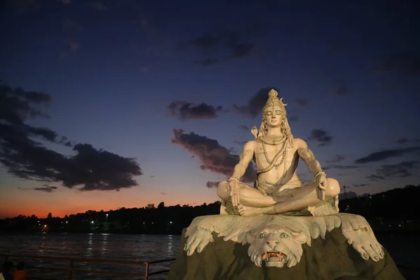 Heer Shiva Staute Aan Oevers Van Rivier Ganga Rishikesh — Stockfoto
