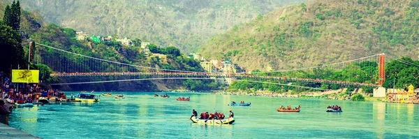 Río Ganges Ram Jhoola Puente Ciudad Yoga India Rishikesh — Foto de Stock