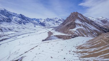 Ismarlayarak gündoğumu, anahtar Gompa Manastırı (4166 m). Spiti Vadisi, Himachal Pradesh, Hindistan.