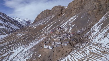 Ismarlayarak gündoğumu, anahtar Gompa Manastırı (4166 m). Spiti Vadisi, Himachal Pradesh, Hindistan.