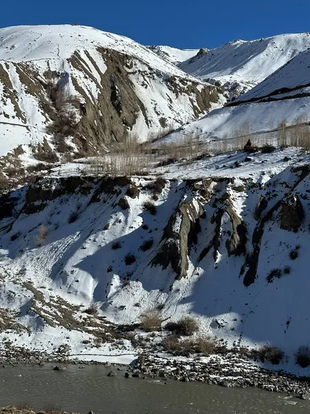 Hindistan, Spiti Vadisi 'ndeki Kee Manastırı manzarası