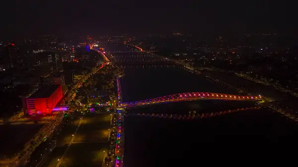 Atal Köprüsü, Ahmedabad Şehri, Gece Manzarası, Ahmedabad