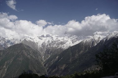 Kinnaur Kailash, alacakaranlıkta, Kalpa, Kinnaur ilçesi, Himachal Pradesh, Himalayalar, Hindistan