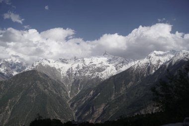 Kinnaur Kailash, alacakaranlıkta, Kalpa, Kinnaur ilçesi, Himachal Pradesh, Himalayalar, Hindistan