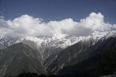 Kinnaur Kailash, alacakaranlıkta, Kalpa, Kinnaur ilçesi, Himachal Pradesh, Himalayalar, Hindistan