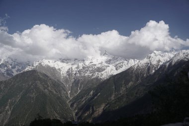 Kinnaur Kailash, alacakaranlıkta, Kalpa, Kinnaur ilçesi, Himachal Pradesh, Himalayalar, Hindistan