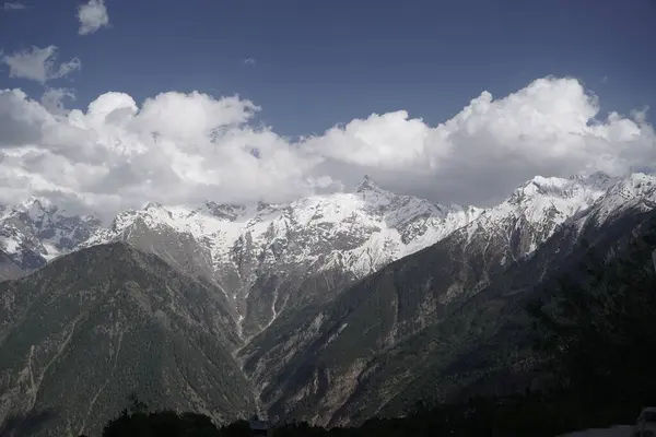Kinnaur Kailash, alacakaranlıkta, Kalpa, Kinnaur ilçesi, Himachal Pradesh, Himalayalar, Hindistan