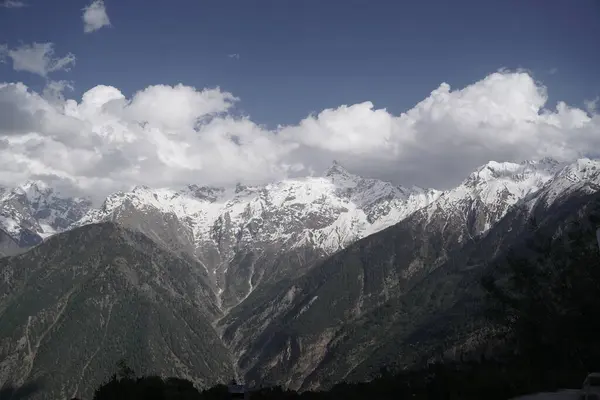 Kinnaur Kailash, alacakaranlıkta, Kalpa, Kinnaur ilçesi, Himachal Pradesh, Himalayalar, Hindistan