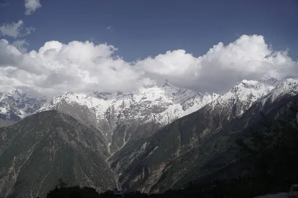 Kinnaur Kailash, alacakaranlıkta, Kalpa, Kinnaur ilçesi, Himachal Pradesh, Himalayalar, Hindistan