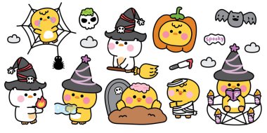 Cadılar Bayramı 'nız kutlu olsun. Çeşitli pozlarda şirin tavuk ve tavukların duruşu. Mezar, örümcek, zehir, balkabağı, kafatası, yarasa eli. Cadılar Bayramı..