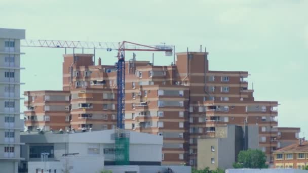 Dies Ist Filmmaterial Von Einem Gebäude Einem Baukran Und Einem — Stockvideo