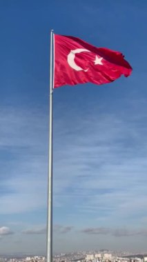 Hindi bayrağı. Türk bayrağı, dikey