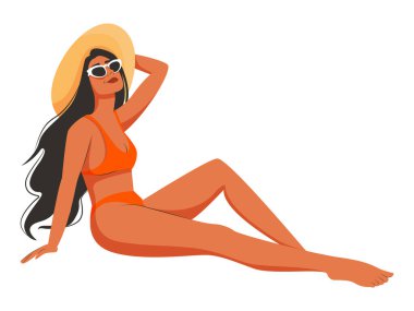 Şapkalı bronzlaşmış bir kız ve parlak bir mayo sahilde güneşleniyor. Beyaz zemin üzerinde izole edilmiş düz bir şekilde vektör illüstrasyonu. Sahilde güneşlenen kadın karakter. Yaz teması