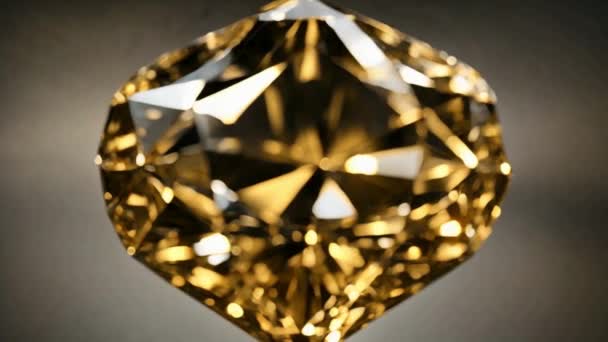 黑色底色金光闪闪的旋转钻石 — 图库视频影像