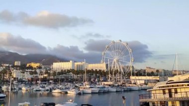 video of giant white Ferris wheel
