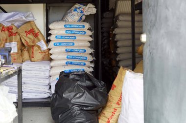 Jatujak Bangkok Tayland 15 Ekim 2023, depoda bir sürü plastik top torbası var..