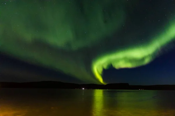Bella Aurora Verde Aurora Settentrionale Visibile Patreksfjordur Islanda Nel Mese — Foto Stock