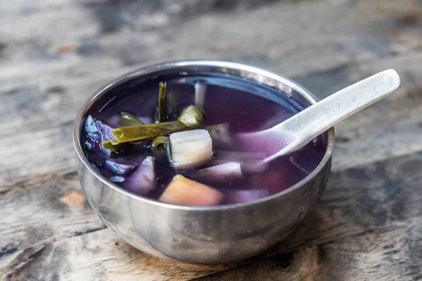 Sup Hidangan Penutup Ubi Cina Populer Dengan Jahe Disajikan Dalam — Stok Foto