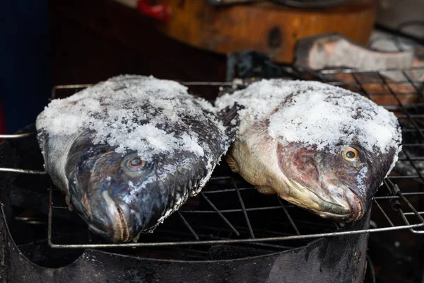 Pesce Barbecue Alla Brace Sale Stile Thailandese Popolare Cibo Strada — Foto Stock
