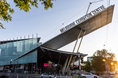 Melbourne Kongre ve Sergi Merkezi 'nin dış cephesi. Avustralya 'daki 70 bin metrekarelik en büyük fuar ve sergi yeri..