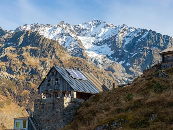 Situación Windegghuette Una Hermosa Cabaña Montaña Suiza Europa Edificio Entorno — Foto de Stock