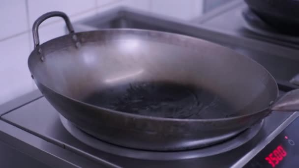 Chefs Add Mix Oil Wok High Quality Footage — Stock Video