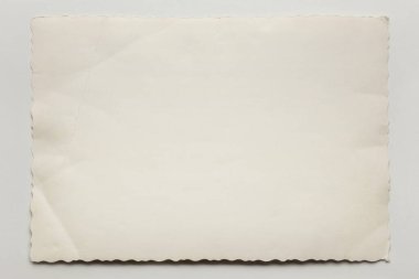 Gri arkaplanda izole edilmiş klasik kartpostal