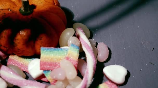 Ombre Fantomatique Main Saisir Bonbons Bonbons Pour Astuce Traiter Halloween — Video