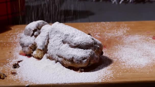 Dekorowanie Stollen Ciasto Świąteczne Cukru Średniej Zoom Shot Selektywny Ostrość — Wideo stockowe