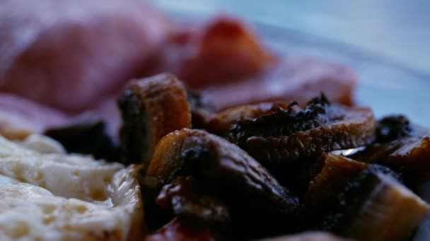 Petit Déjeuner Traditionnel Anglais Complet Avec Oeuf Bacon Close Macro — Video