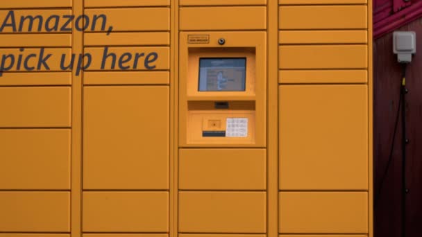 Amazon Collection Locker Point Wide Slow Motion Shot Selective Focus — Video
