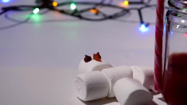 Celebrating Christmas Fruit Punch Drink Marshmallow Close Dolly Shot Selective — Stockvideo