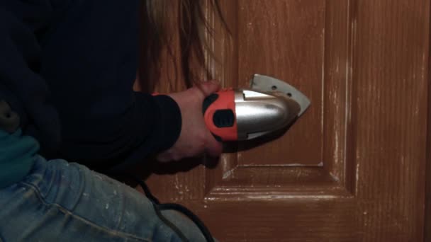 Woman Using Electric Power Sanding Machine Old Door Shot Close — стоковое видео