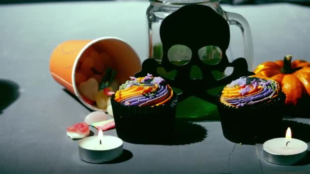 Halloween Elixír Nápoj Cupcakes Pro Trik Nebo Léčit Střední Dolly — Stock video