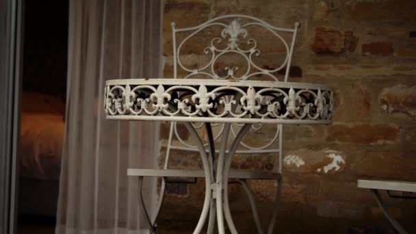 Ornate Coffee Table Hotel Patio Medium Dolly Shot Selective Focus — Stok Video