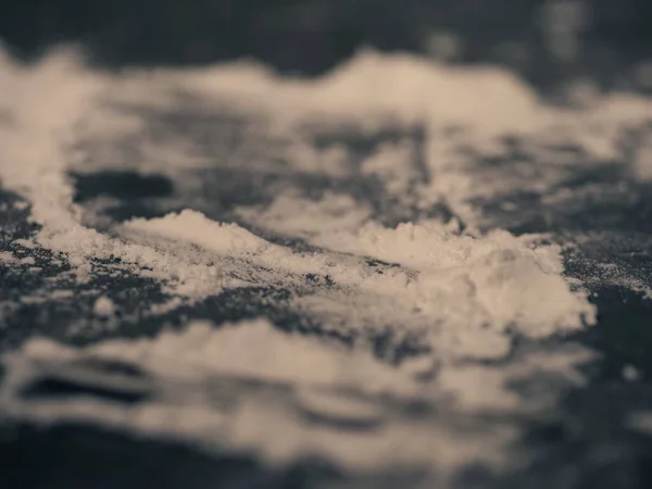 Белый Порошок Разрезал Кокаин Заднем Плане — стоковое фото