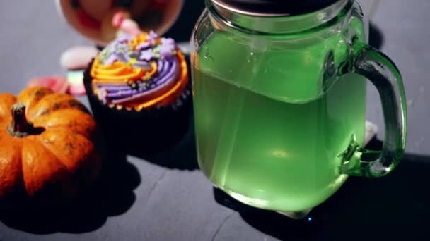 Halloween Potion Drink Cupcakes Trick Treat Medium Dolly Zoom Shot — Stock Video