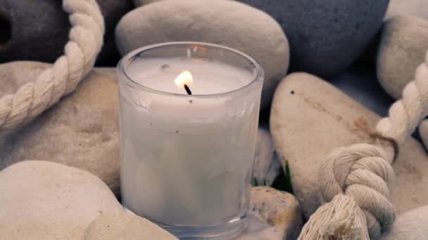 Vela Zen Relaxante Pedras Exposição Meditação Close Zoom Câmera Lenta — Vídeo de Stock