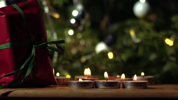 Tealight Свічки Мерехтять Різдвяним Тлом Широкий Ляльковий Знімок Вибірковий Фокус — стокове відео