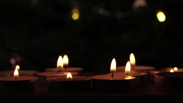 Tealight Свічки Мерехтять Фоном Боке Крупним Планом Збільшити Вибірковий Фокус — стокове відео
