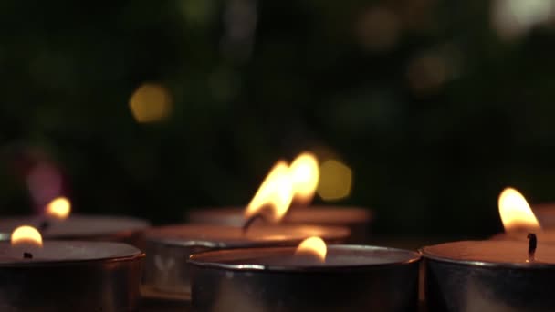 Κεριά Tealight Τρεμοπαίζουν Φόντο Bokeh Close Upzoom Shot Επιλεκτική Εστίαση — Αρχείο Βίντεο