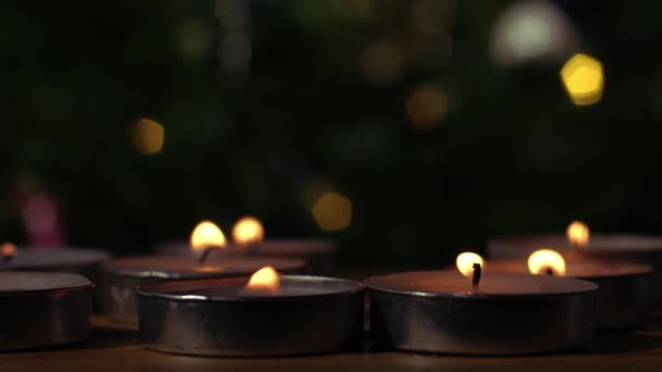 Κεριά Tealight Τρεμοπαίζουν Φόντο Bokeh Close Πυροβόλησε Επιλεκτική Εστίαση — Αρχείο Βίντεο