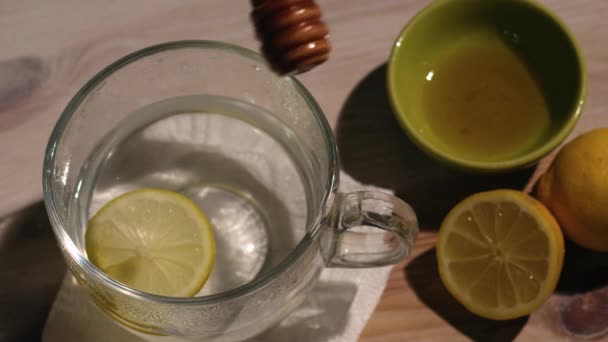 Limão Quente Mel Para Tratamento Natural Frio Gripe Média Aérea — Vídeo de Stock