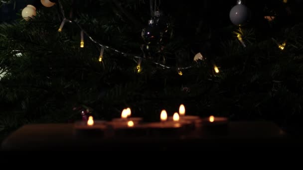 Tealight Свічки Мерехтять Фоном Боке Середній Постріл Вибірковий Фокус — стокове відео