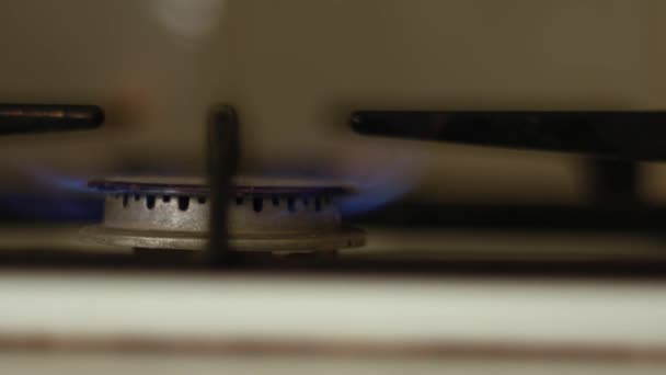Plynový Sporák Kuchyni Zapaluje Zblízka Zoom Shot Selektivní Zaměření — Stock video