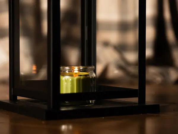 Fenerde mum yanması seçici odak noktası