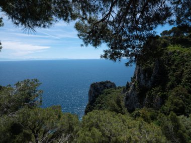 Capri 'den deniz kenarı, Napoli, İtalya yakınlarındaki bir ada.