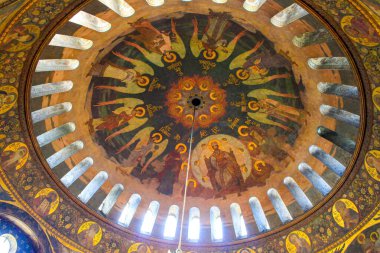 Rafineri Kilisesi 'nin kubbesi içeriden. Kiev-Pechersk Lavra. Yüksek kalite fotoğraf