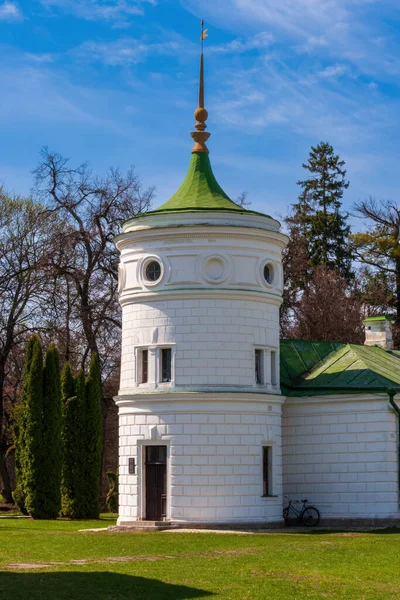 Palácio Tarnovsky Kachanivka Ucrânia Torre Torre Foto Alta Qualidade — Fotografia de Stock